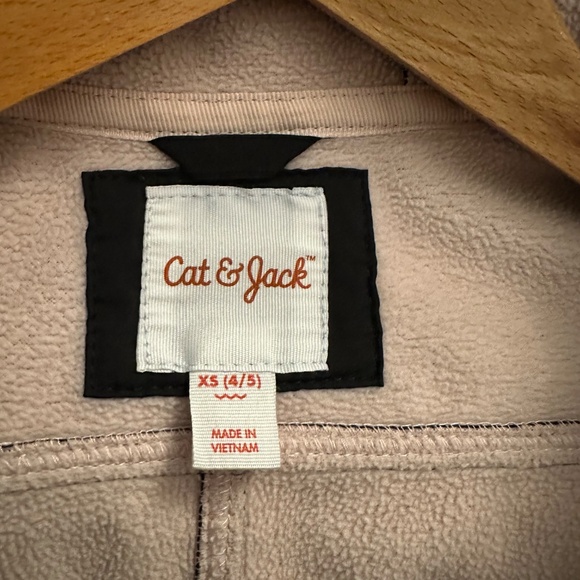 Toddler Cat & Jack raincoat - Picture 3 of 4